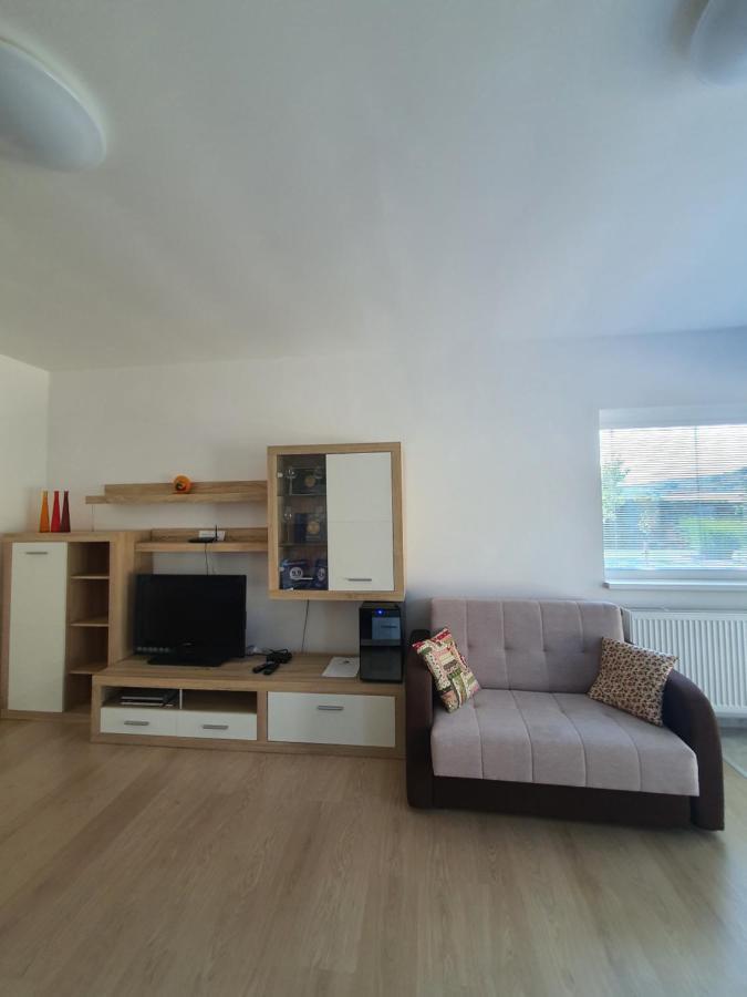 Apartman Kurdejov Hustopece Exterior photo