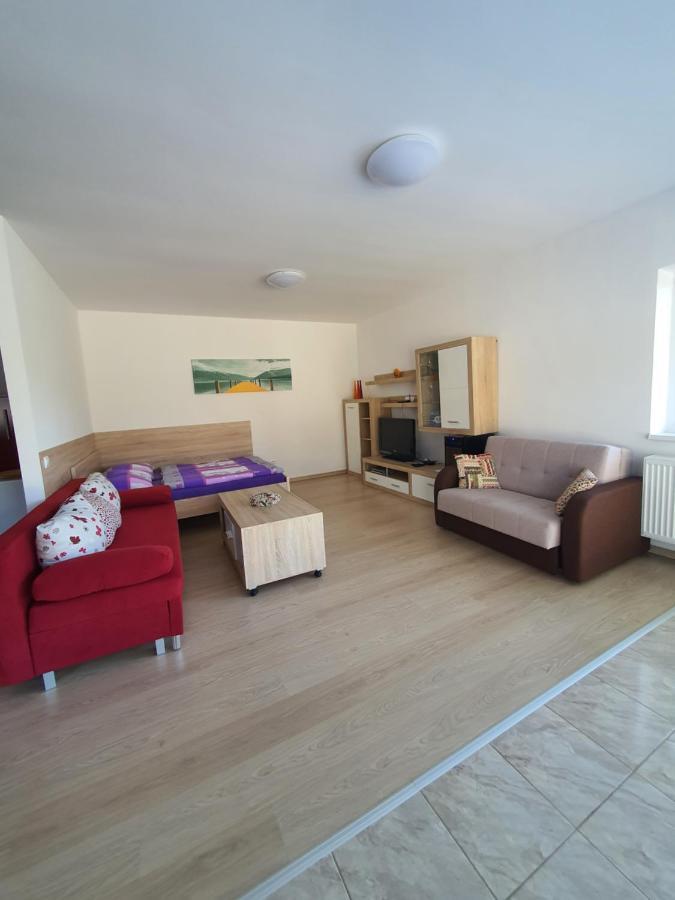 Apartman Kurdejov Hustopece Exterior photo