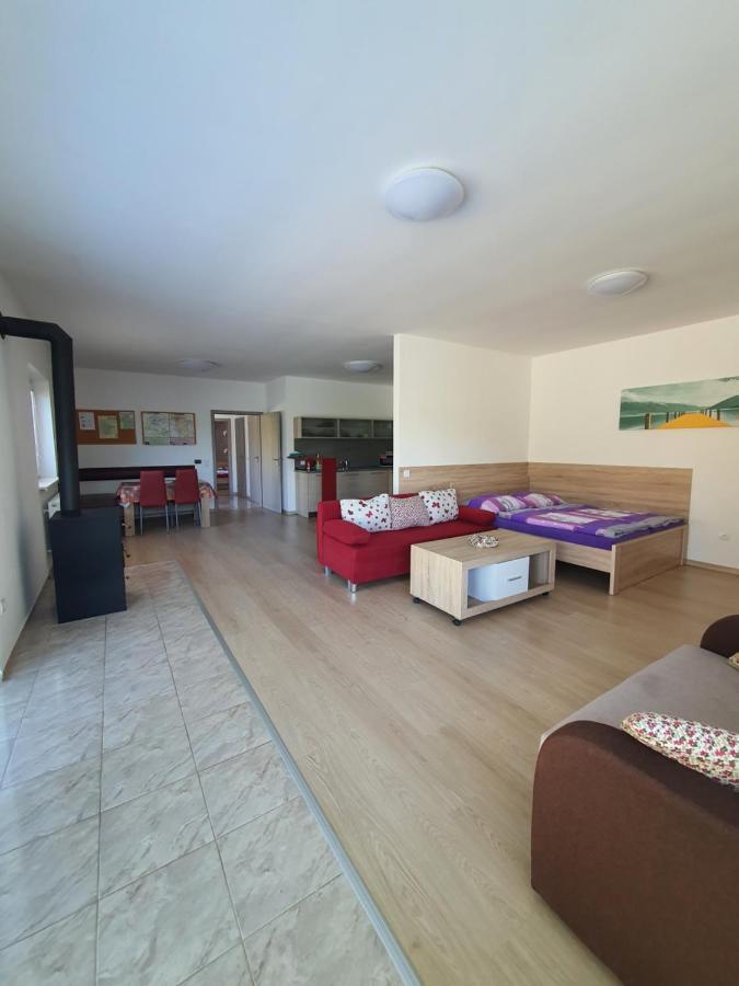 Apartman Kurdejov Hustopece Exterior photo
