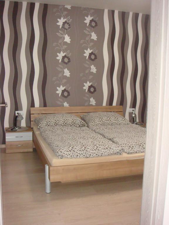 Apartman Kurdejov Hustopece Exterior photo
